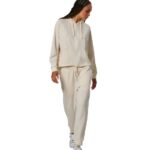 220201340217 11 3 940x940