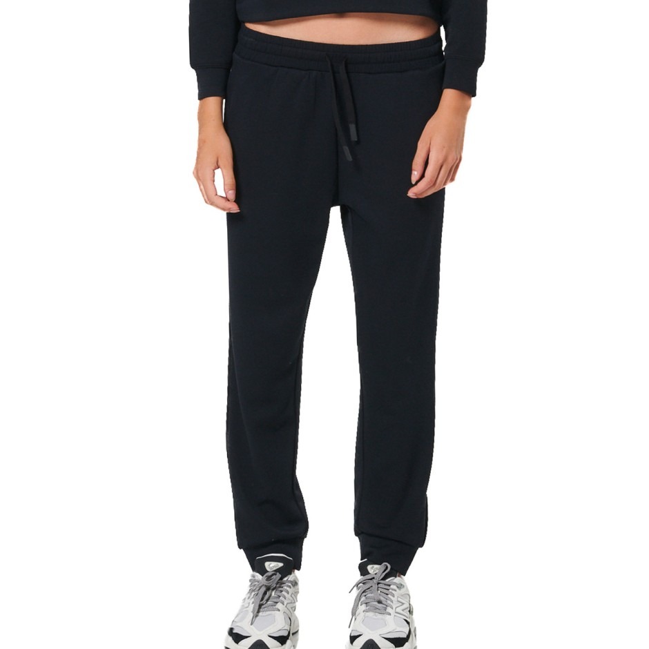 gunaikeia forma body action modal 226826 940x940 gunaikeia forma body action modal 226826 940x940