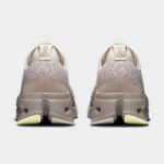 on cloudsurfer max 3wf30224729 4