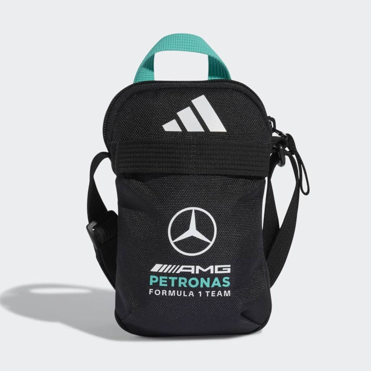 20260109102532 adidas organizer organizer andriki tsanta omou chiasti mayri kf1777