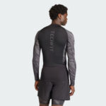 Techfit AOP Longsleeve T Shirt Black KA7988 23 hover model
