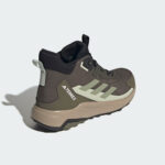 Terrex Anylander Mid Rain.Rdy Hiking Shoes Prasino JR6594 05 standard.jpg