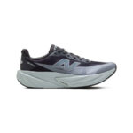 andrika papoutsia gia treximo gkri new balance fuelcell rebel v5 248411 940x940
